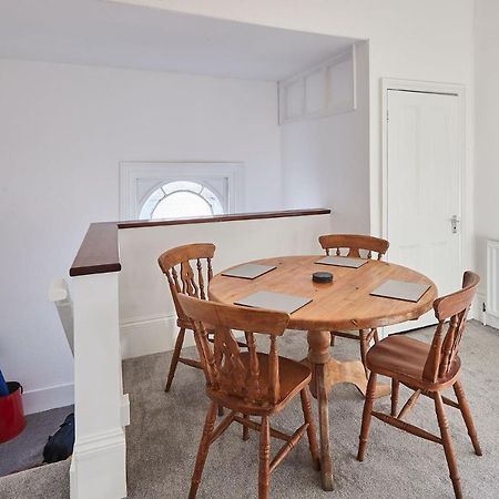 Beautiful Sea View Apartment In St Leonards On Sea 外观 照片