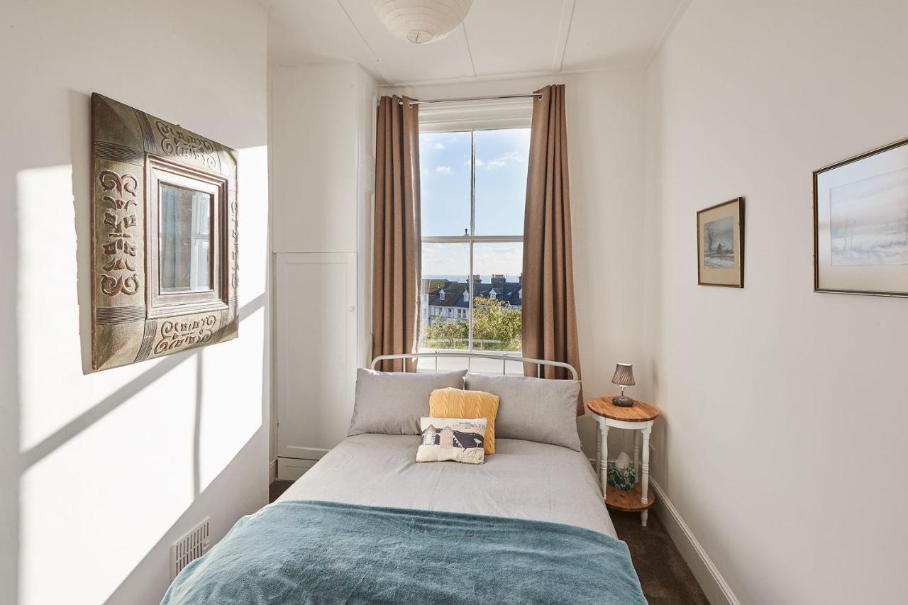 Beautiful Sea View Apartment In St Leonards On Sea 外观 照片