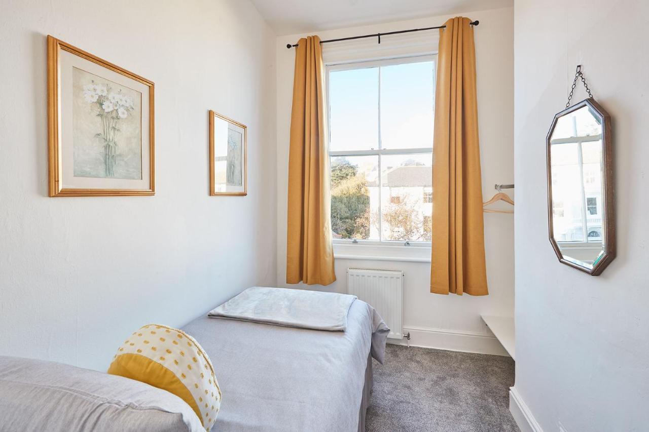 Beautiful Sea View Apartment In St Leonards On Sea 外观 照片